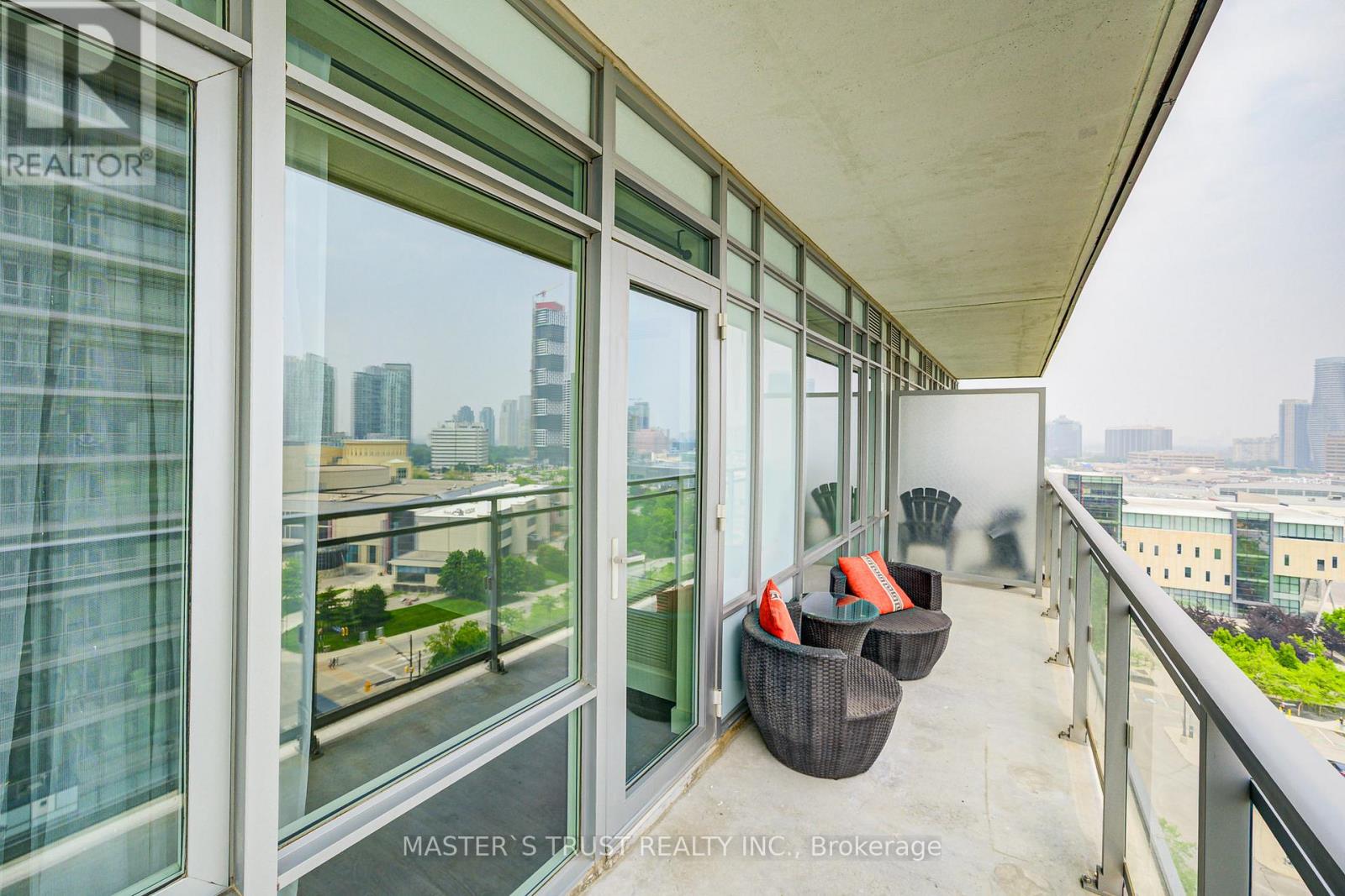 360 Square One Drive, Mississauga, Ontario  L5B 0G7 - Photo 24 - W12464538