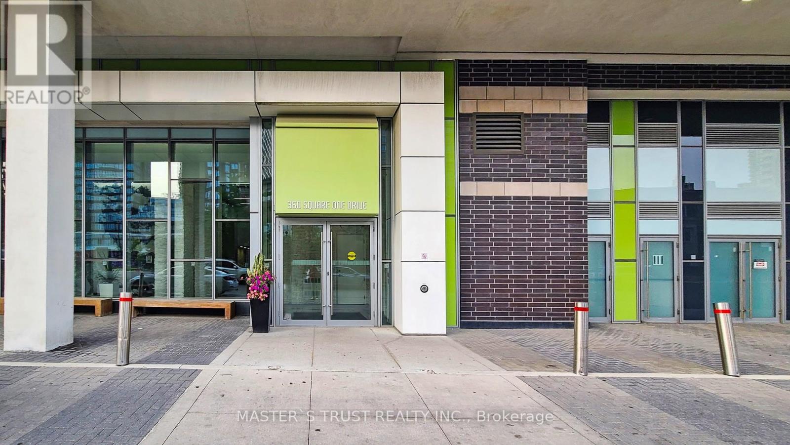 360 Square One Drive, Mississauga, Ontario  L5B 0G7 - Photo 36 - W12464538