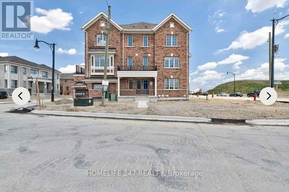 440 Remembrance Road, Brampton, Ontario  L7A 0H1 - Photo 2 - W12464563