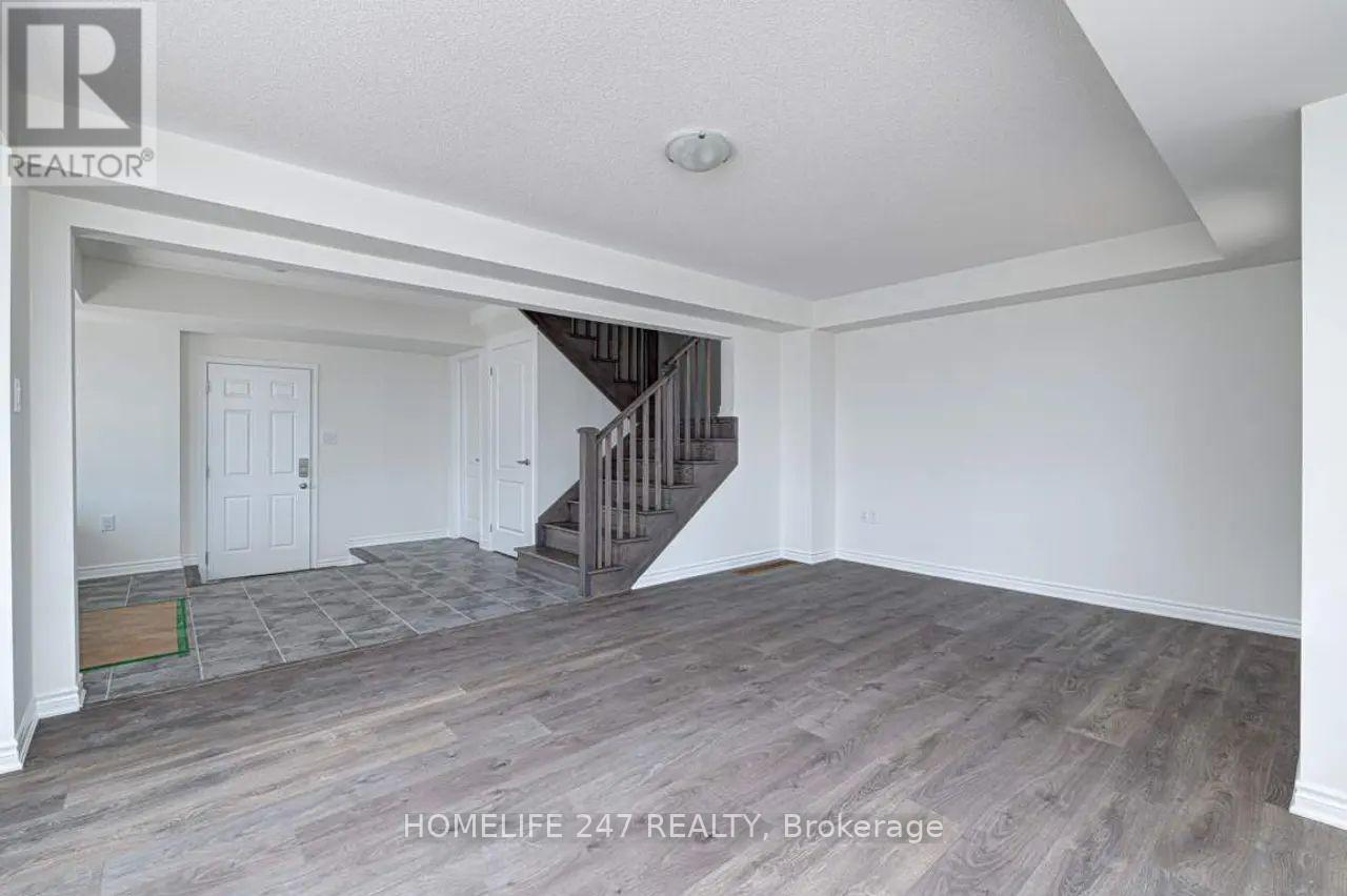 440 Remembrance Road, Brampton, Ontario  L7A 0H1 - Photo 3 - W12464563