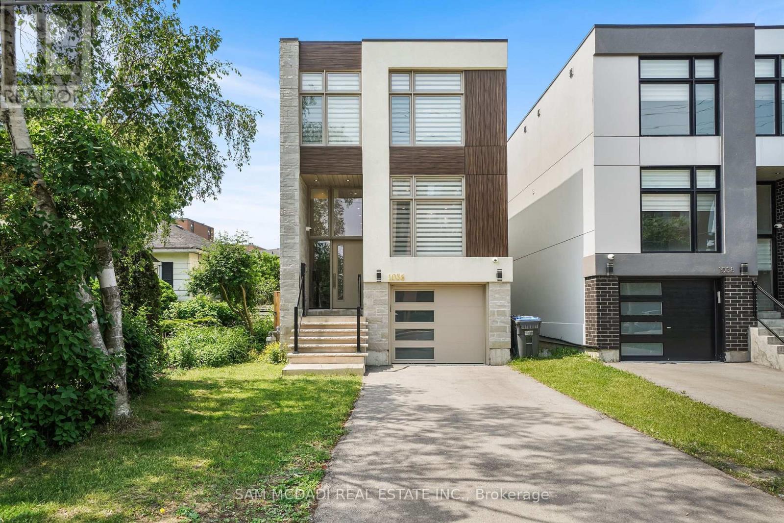1036 Enola Avenue, Mississauga, Ontario  L5G 4A9 - Photo 2 - W12464578