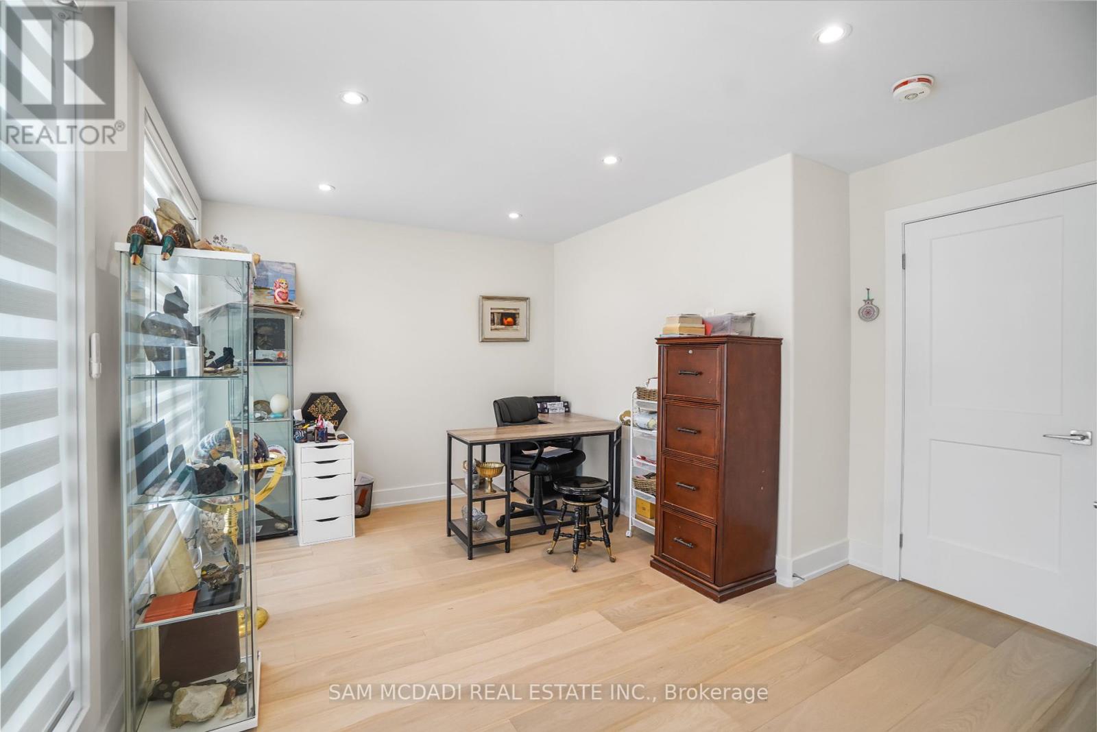 1036 Enola Avenue, Mississauga, Ontario  L5G 4A9 - Photo 38 - W12464578