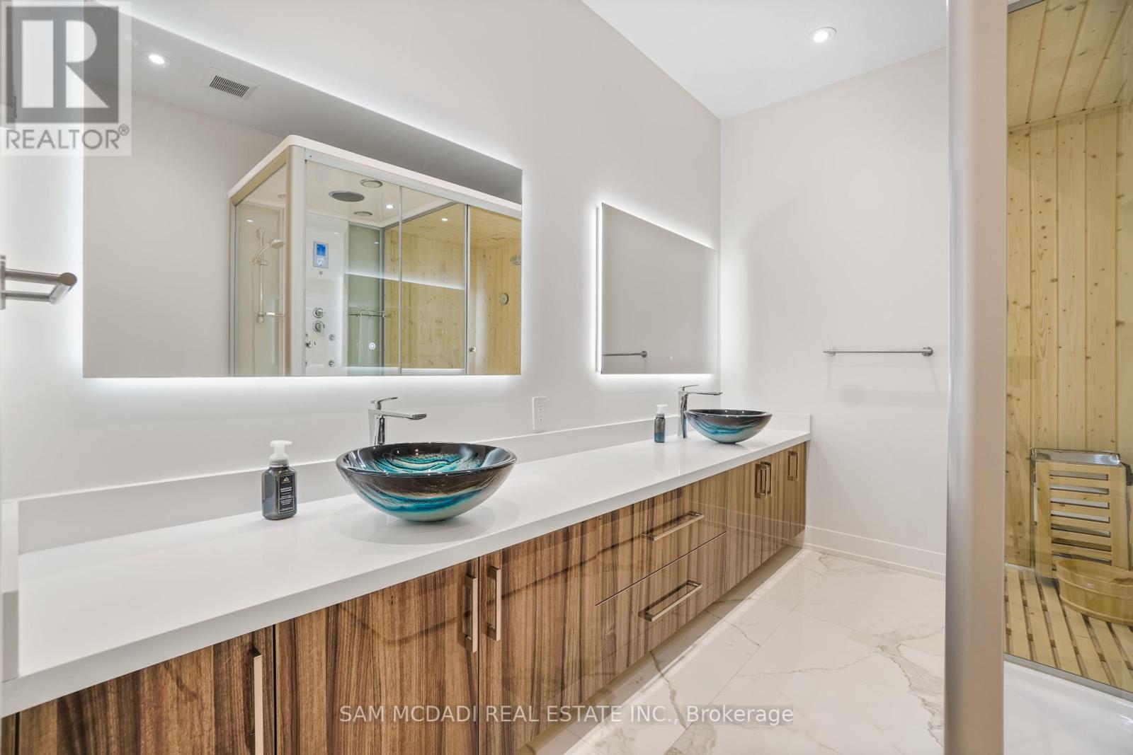1036 Enola Avenue, Mississauga, Ontario  L5G 4A9 - Photo 47 - W12464578
