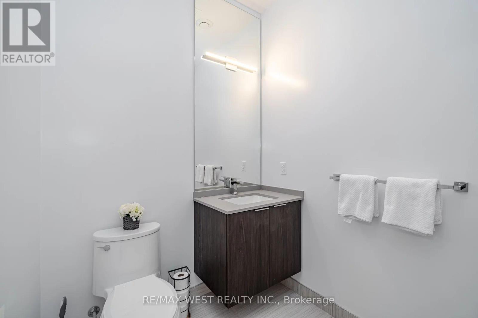 817 - 4208 Dundas Street W, Toronto, Ontario  M8X 1Y6 - Photo 13 - W12464582