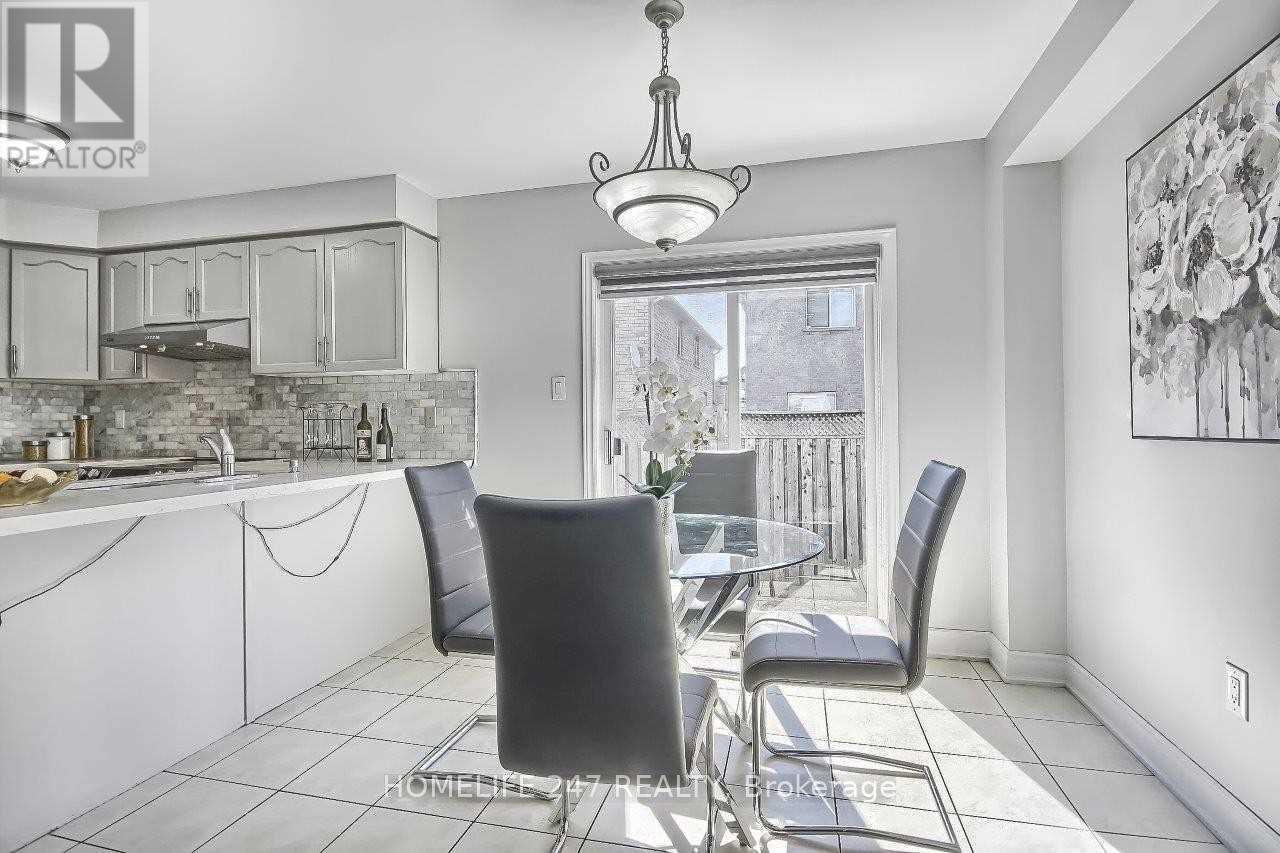 32 Poplar Plains Road, Brampton, Ontario  L7A 1Z5 - Photo 7 - W12464585