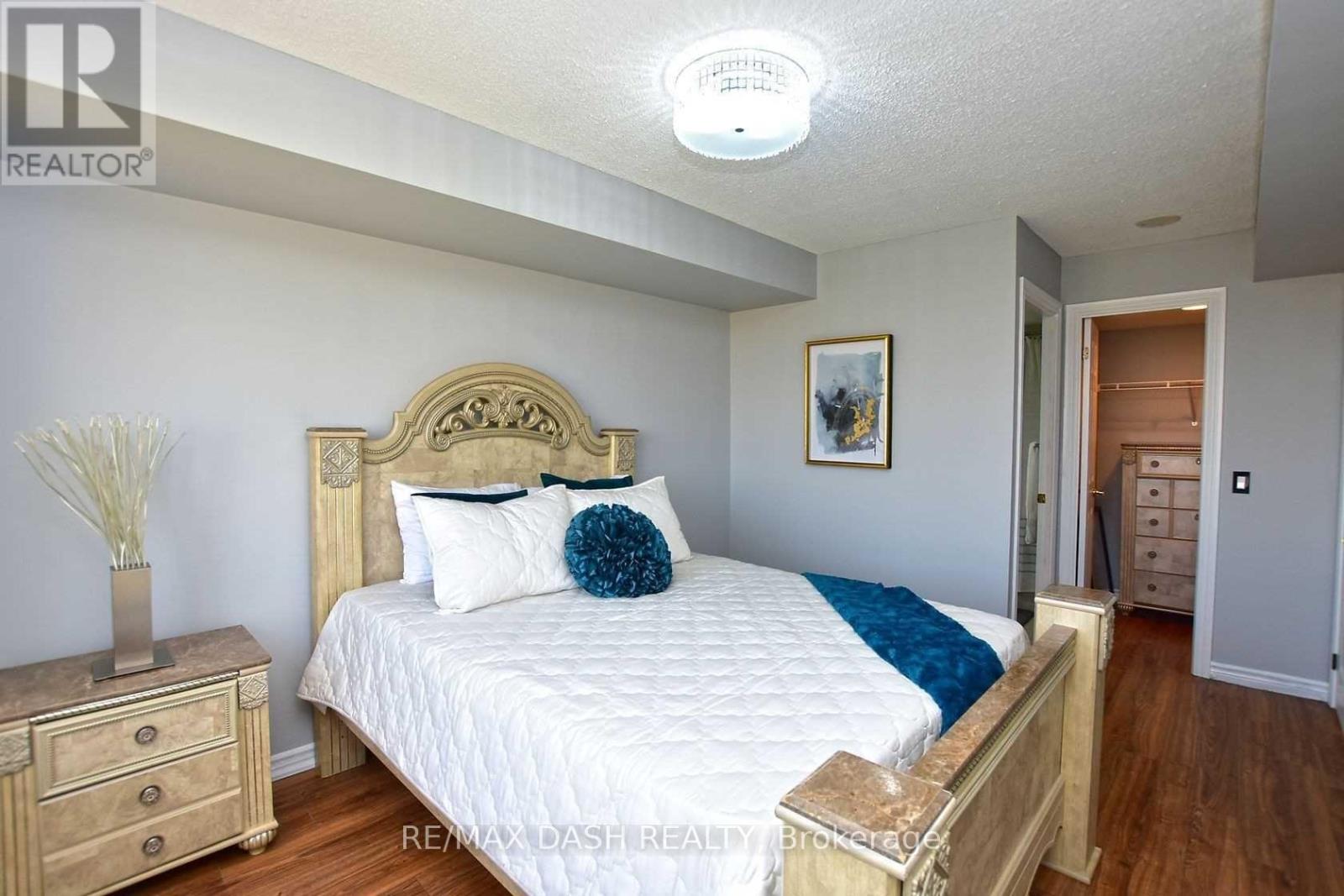 2728 - 700 Humberwood Boulevard, Toronto, Ontario  M9W 7J4 - Photo 22 - W12464600