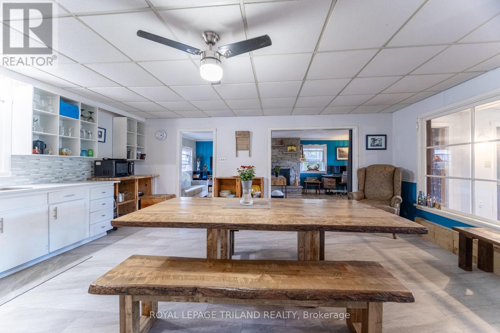 7707 Patrick Street, Lambton Shores, Ontario  N0M 2L0 - Photo 17 - X12464619