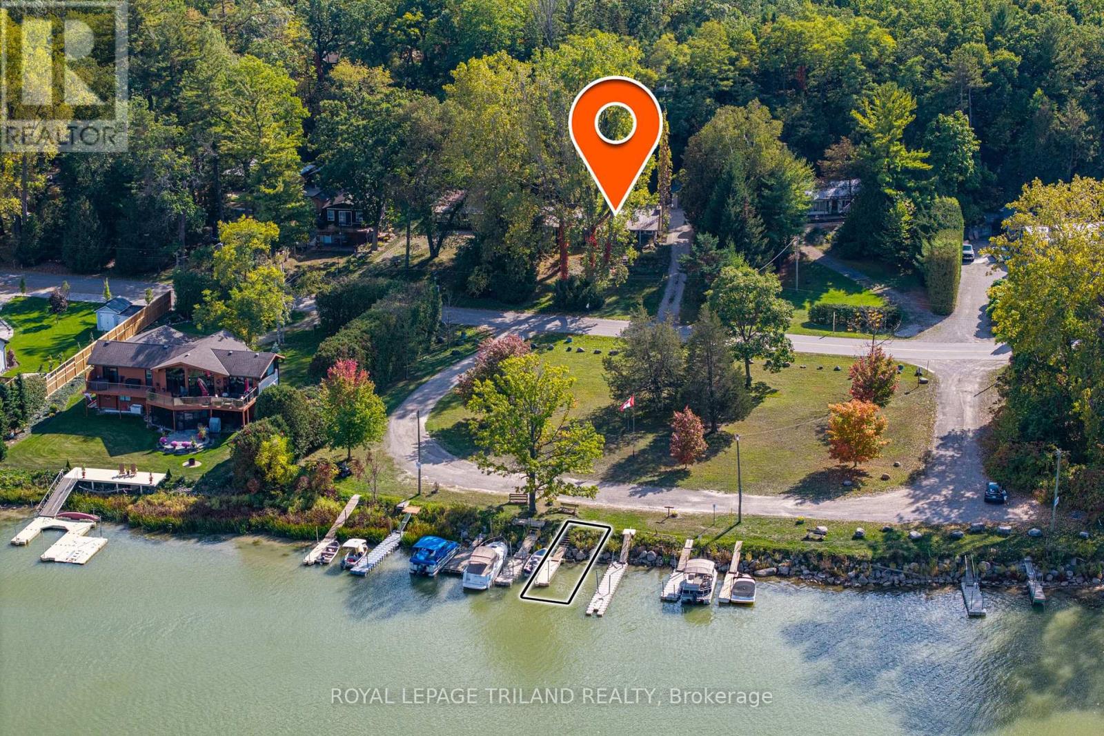 7707 Patrick Street, Lambton Shores, Ontario  N0M 2L0 - Photo 3 - X12464619