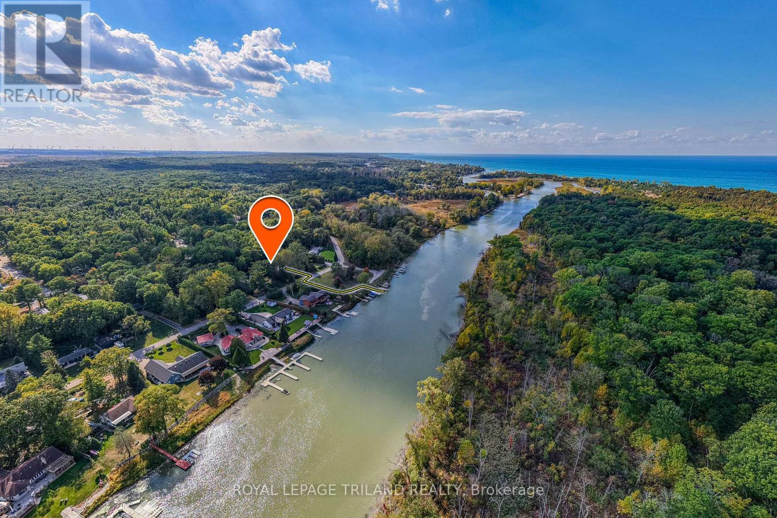 7707 Patrick Street, Lambton Shores, Ontario  N0M 2L0 - Photo 6 - X12464619