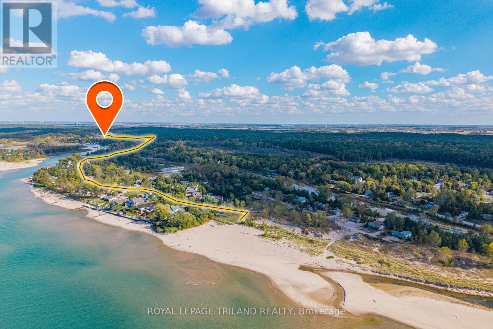 7707 Patrick Street, Lambton Shores, Ontario  N0M 2L0 - Photo 7 - X12464619