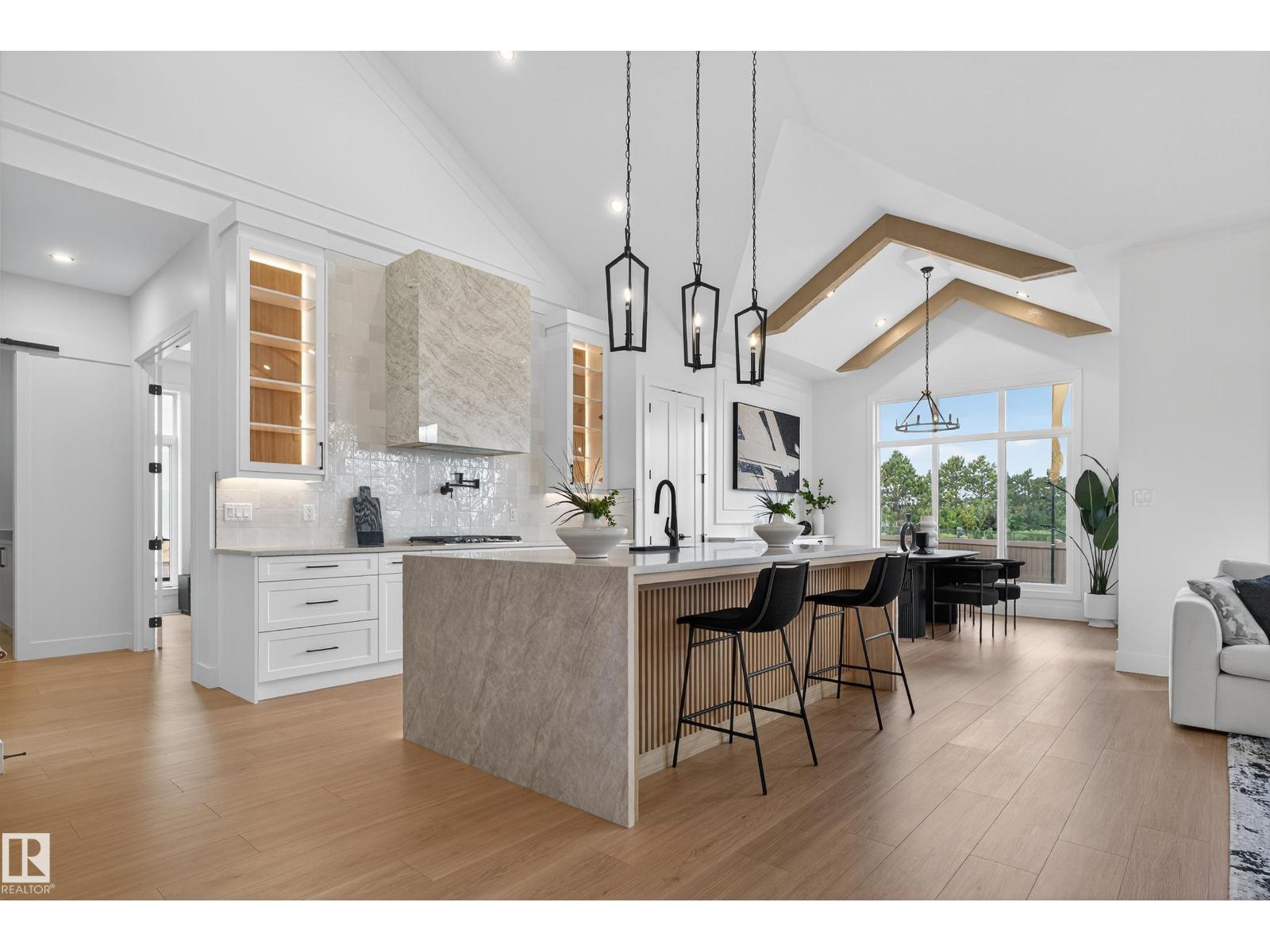 712 166 Av Ne, Edmonton, Alberta  T5Y 4J1 - Photo 2 - E4462251