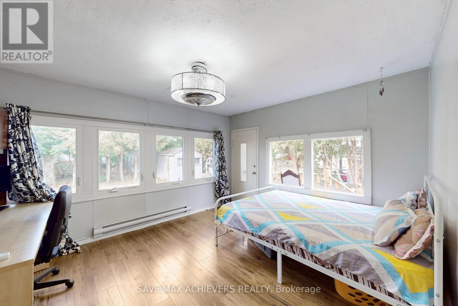 43 Normanhurst Avenue, Hamilton, Ontario  L8H 5M3 - Photo 15 - X12464573