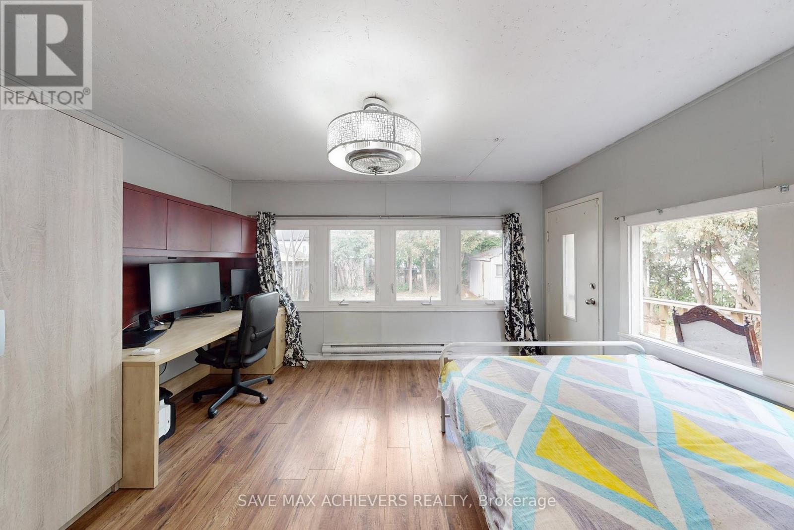43 Normanhurst Avenue, Hamilton, Ontario  L8H 5M3 - Photo 18 - X12464573