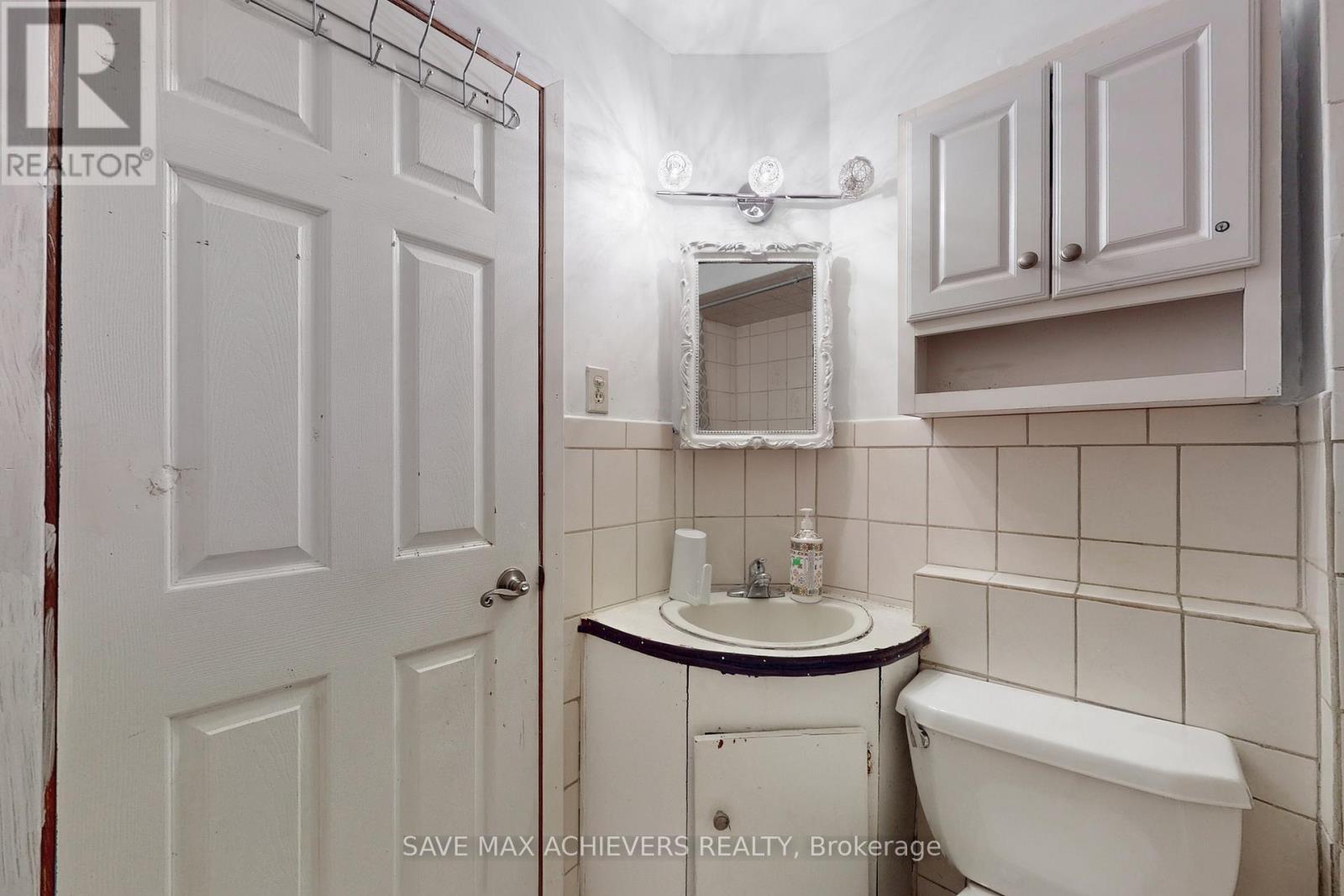 43 Normanhurst Avenue, Hamilton, Ontario  L8H 5M3 - Photo 30 - X12464573