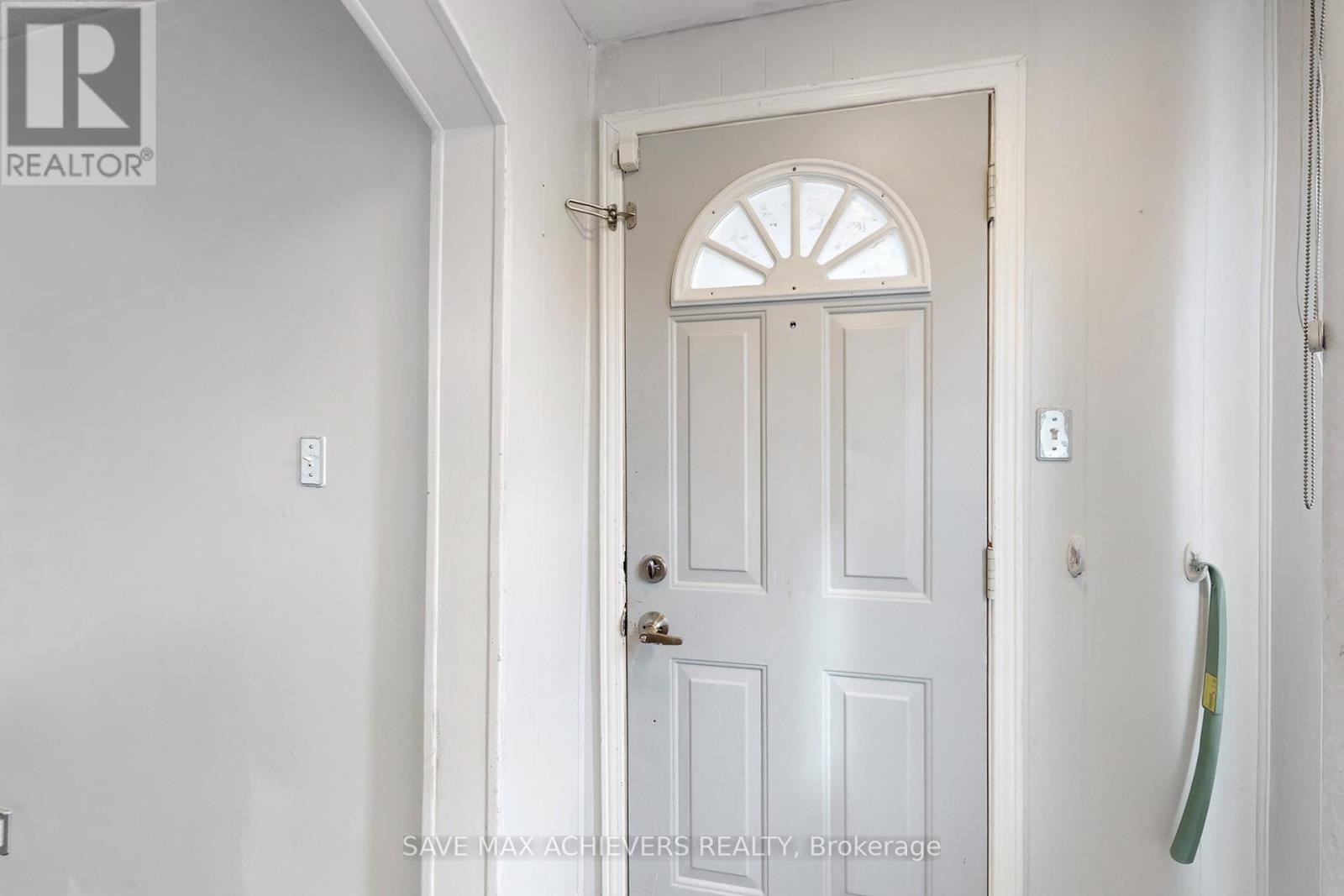 43 Normanhurst Avenue, Hamilton, Ontario  L8H 5M3 - Photo 32 - X12464573