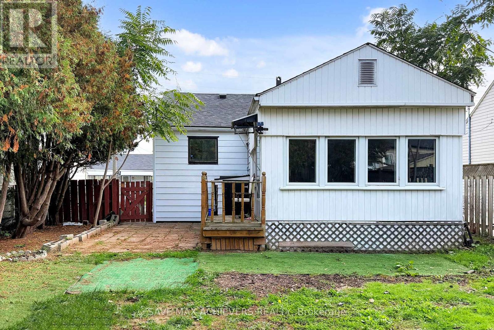 43 Normanhurst Avenue, Hamilton, Ontario  L8H 5M3 - Photo 37 - X12464573