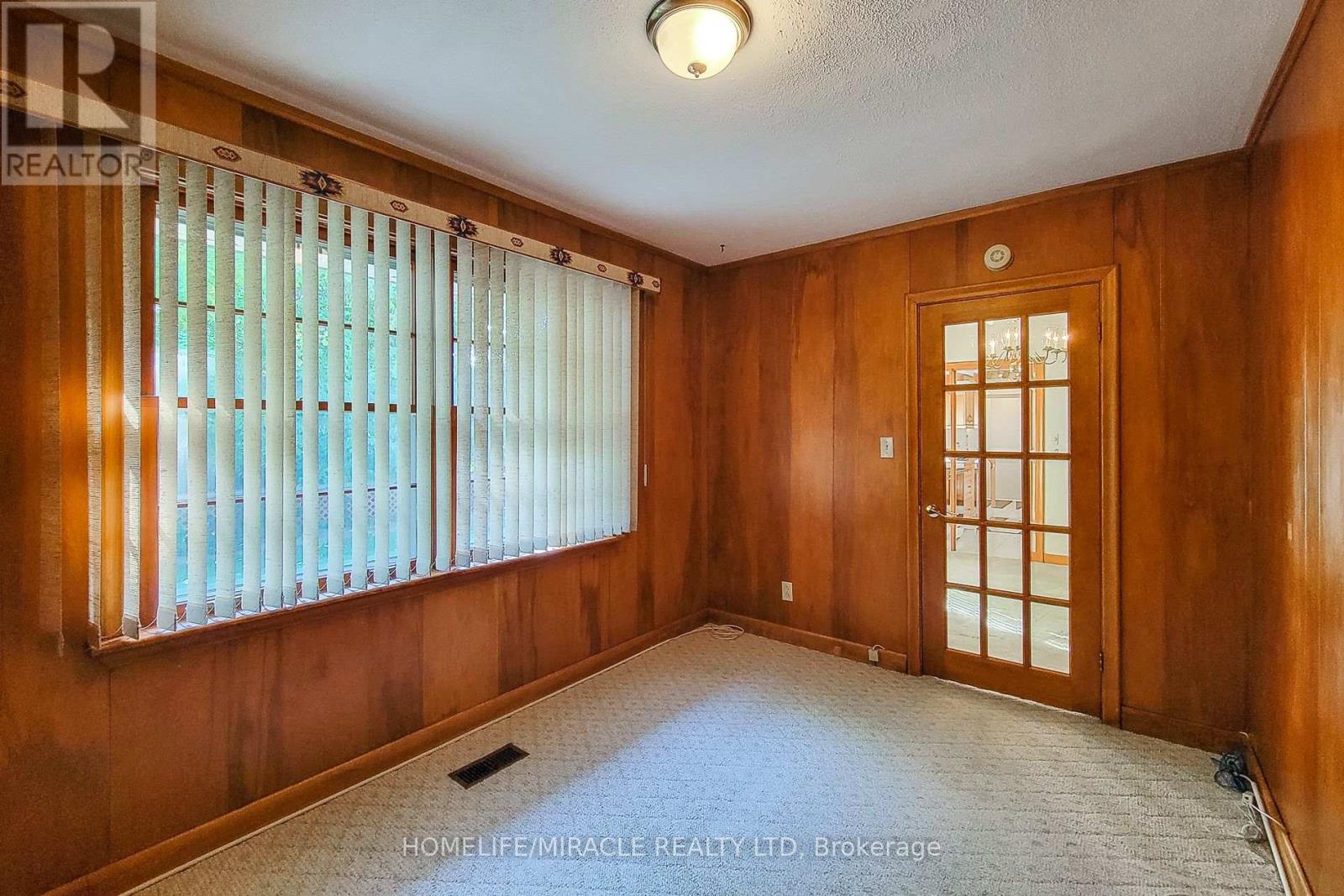 18 Manor Place, Hamilton, Ontario  L8G 3S9 - Photo 16 - X12464597