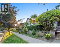 345 W 13TH AVENUE, Vancouver, British Columbia