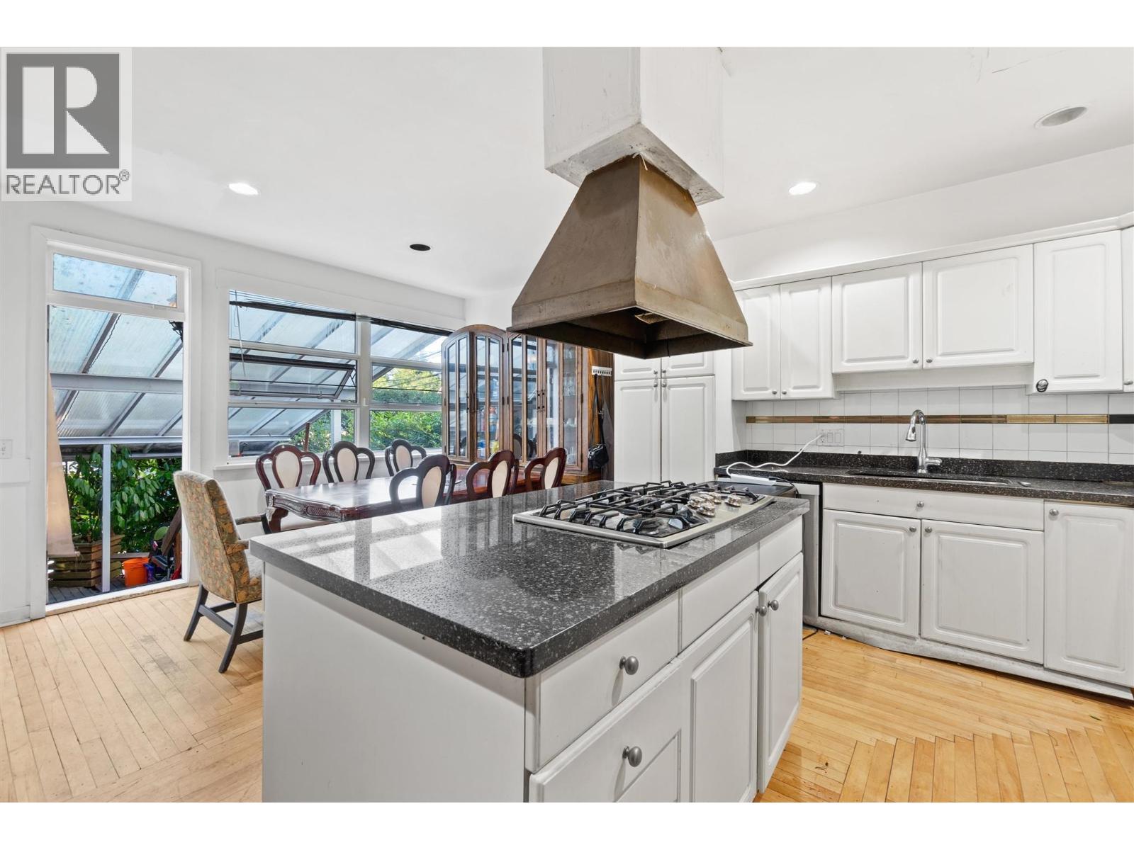 345 W 13th Avenue, Vancouver, British Columbia  V5Y 1W2 - Photo 7 - R3058722