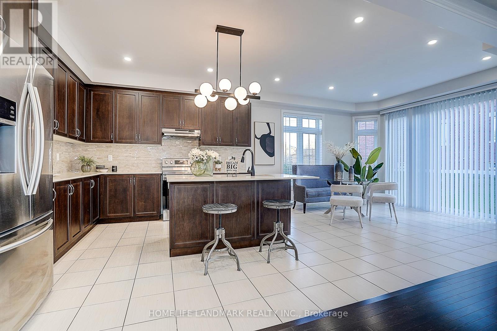 174 Sharon Creek Drive, East Gwillimbury, Ontario  L9N 0P9 - Photo 23 - N12462044
