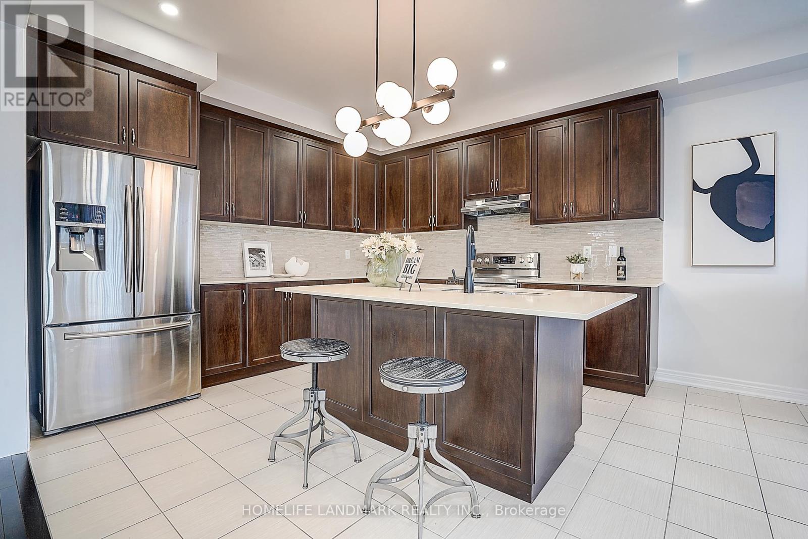 174 Sharon Creek Drive, East Gwillimbury, Ontario  L9N 0P9 - Photo 22 - N12462044
