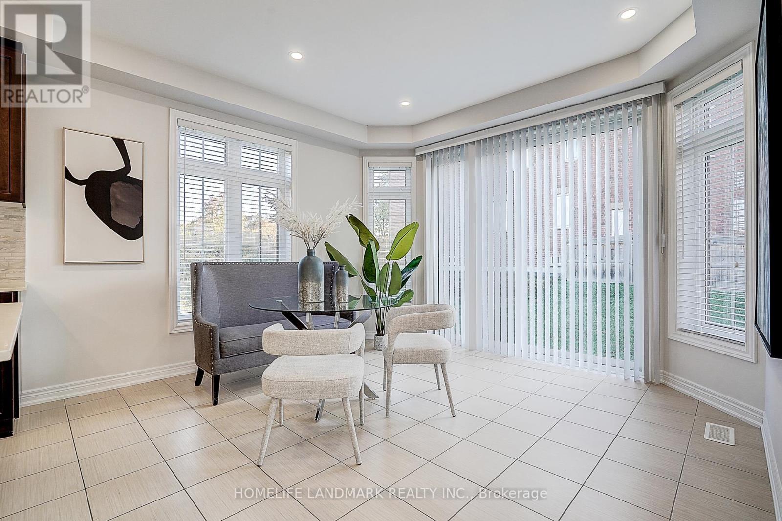 174 Sharon Creek Drive, East Gwillimbury, Ontario  L9N 0P9 - Photo 24 - N12462044