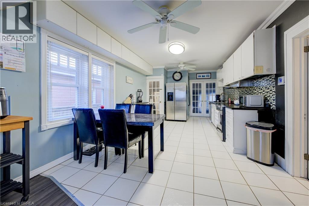 88 Walnut Street, Brantford, Ontario  N3T 1H4 - Photo 9 - 40778031