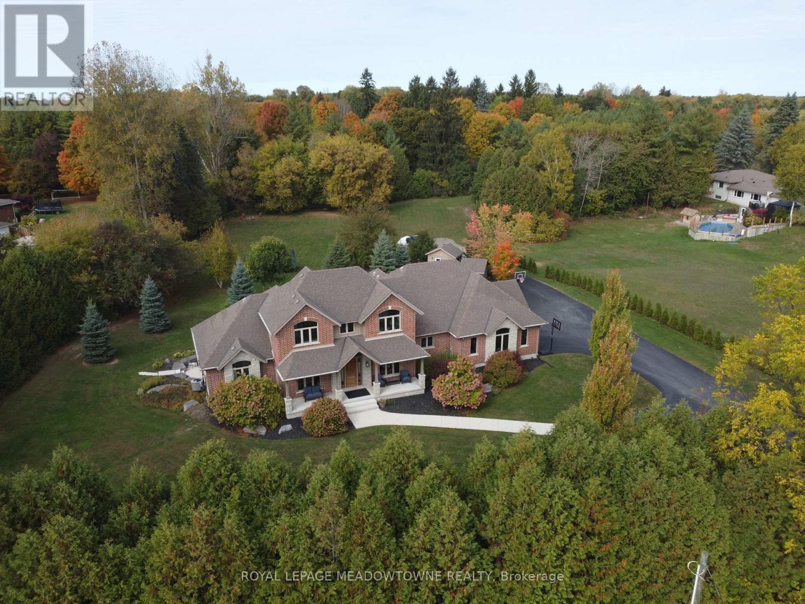 7412 Boyce Drive, Puslinch, Ontario  N0B 2J0 - Photo 39 - X12364228