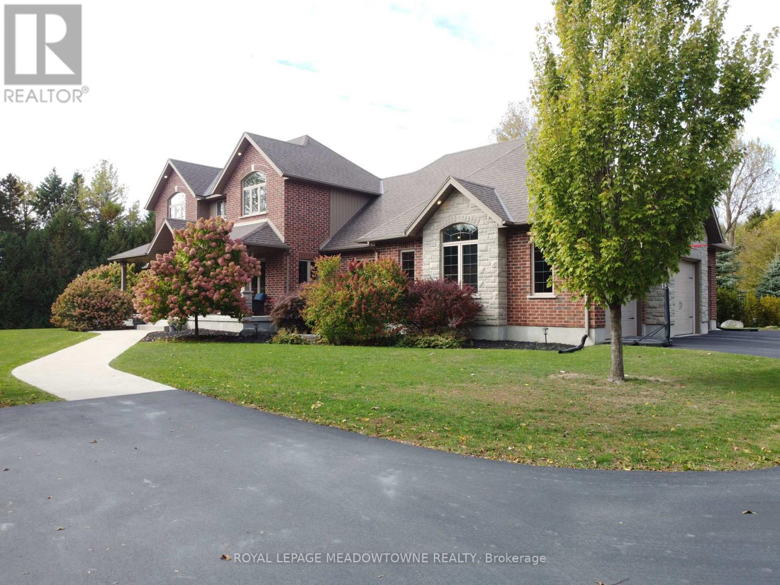 7412 Boyce Drive, Puslinch, Ontario  N0B 2J0 - Photo 40 - X12364228