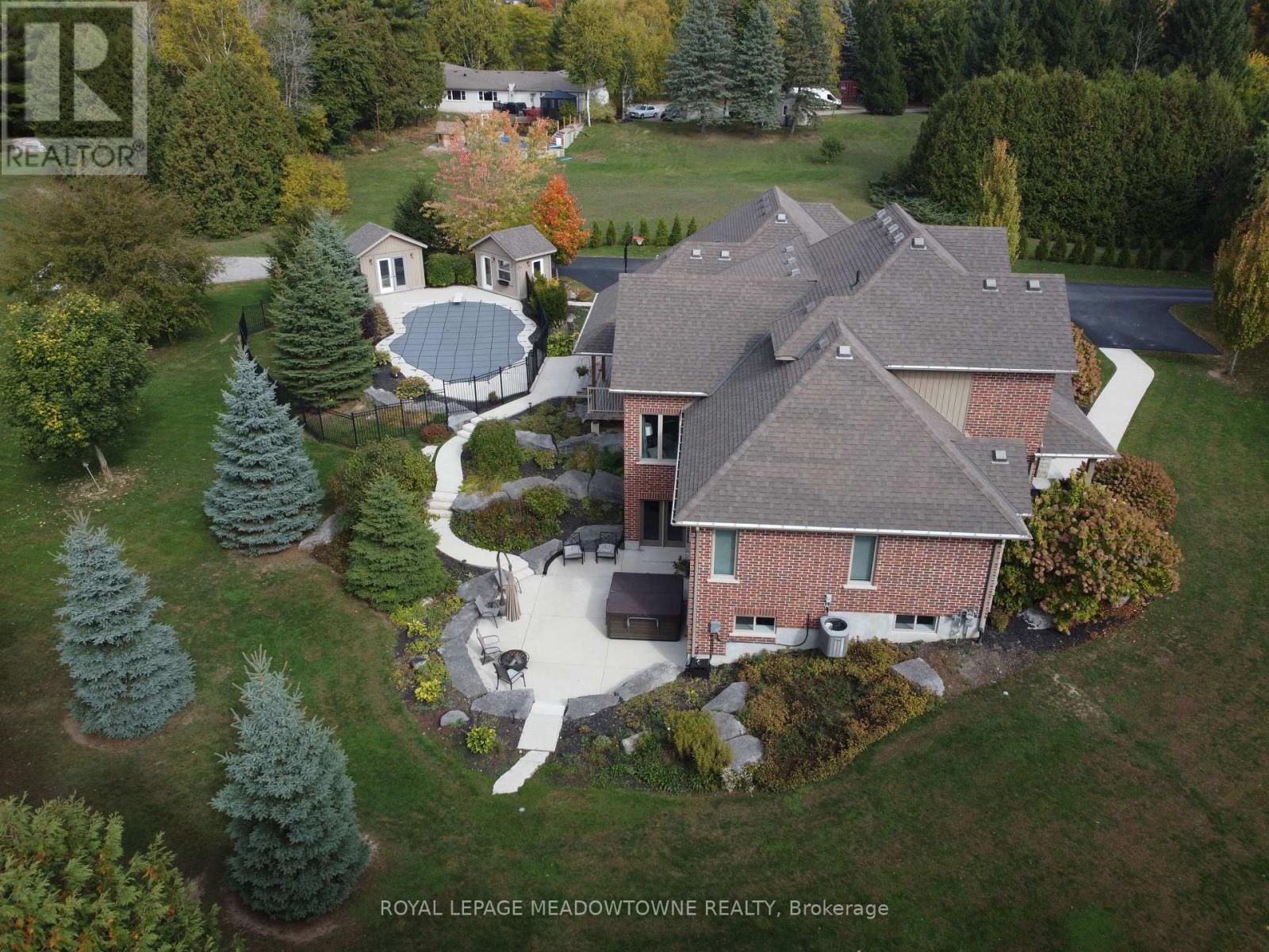 7412 Boyce Drive, Puslinch, Ontario  N0B 2J0 - Photo 41 - X12364228