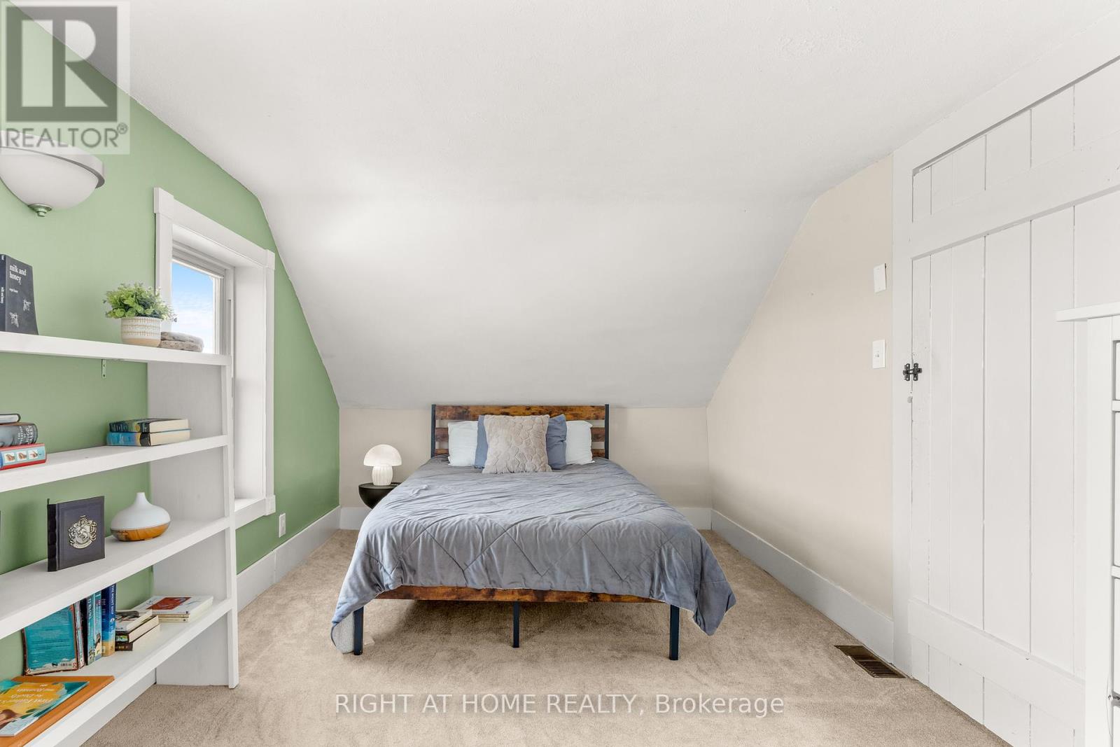 5803 26 Highway, Clearview, Ontario  L0M 1S0 - Photo 18 - S12464613
