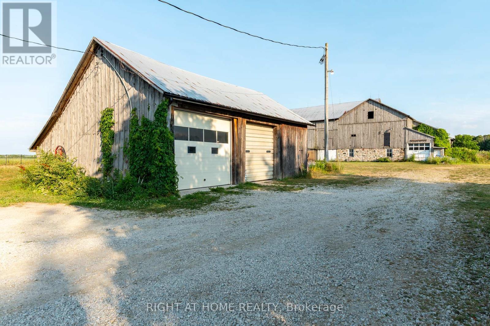 5803 26 Highway, Clearview, Ontario  L0M 1S0 - Photo 24 - S12464613