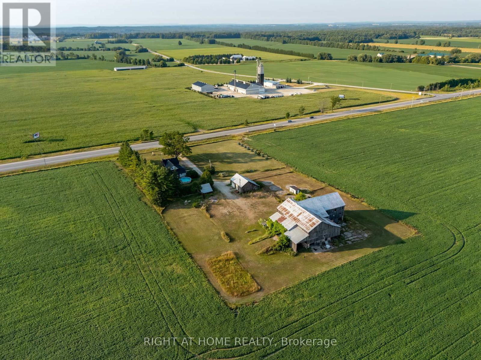 5803 26 Highway, Clearview, Ontario  L0M 1S0 - Photo 25 - S12464613