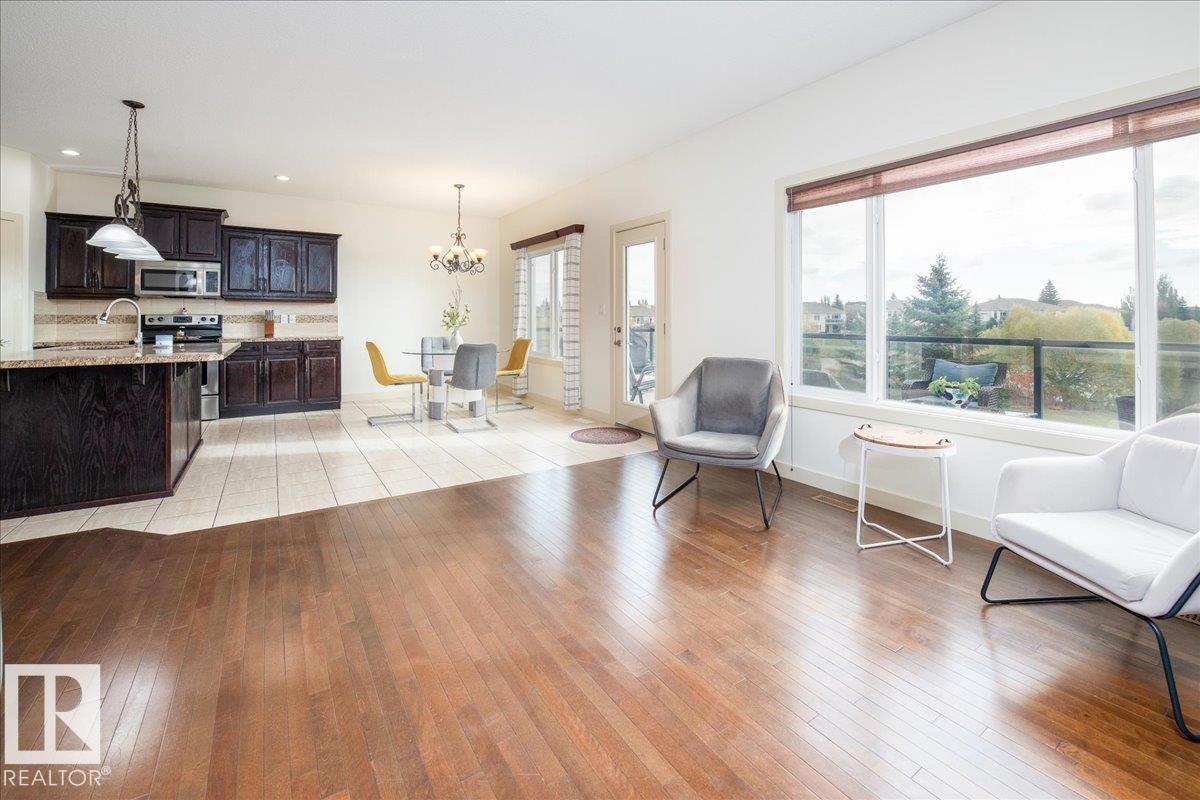 7521 Speaker Wy Nw, Edmonton, Alberta  T6R 0P2 - Photo 9 - E4462107