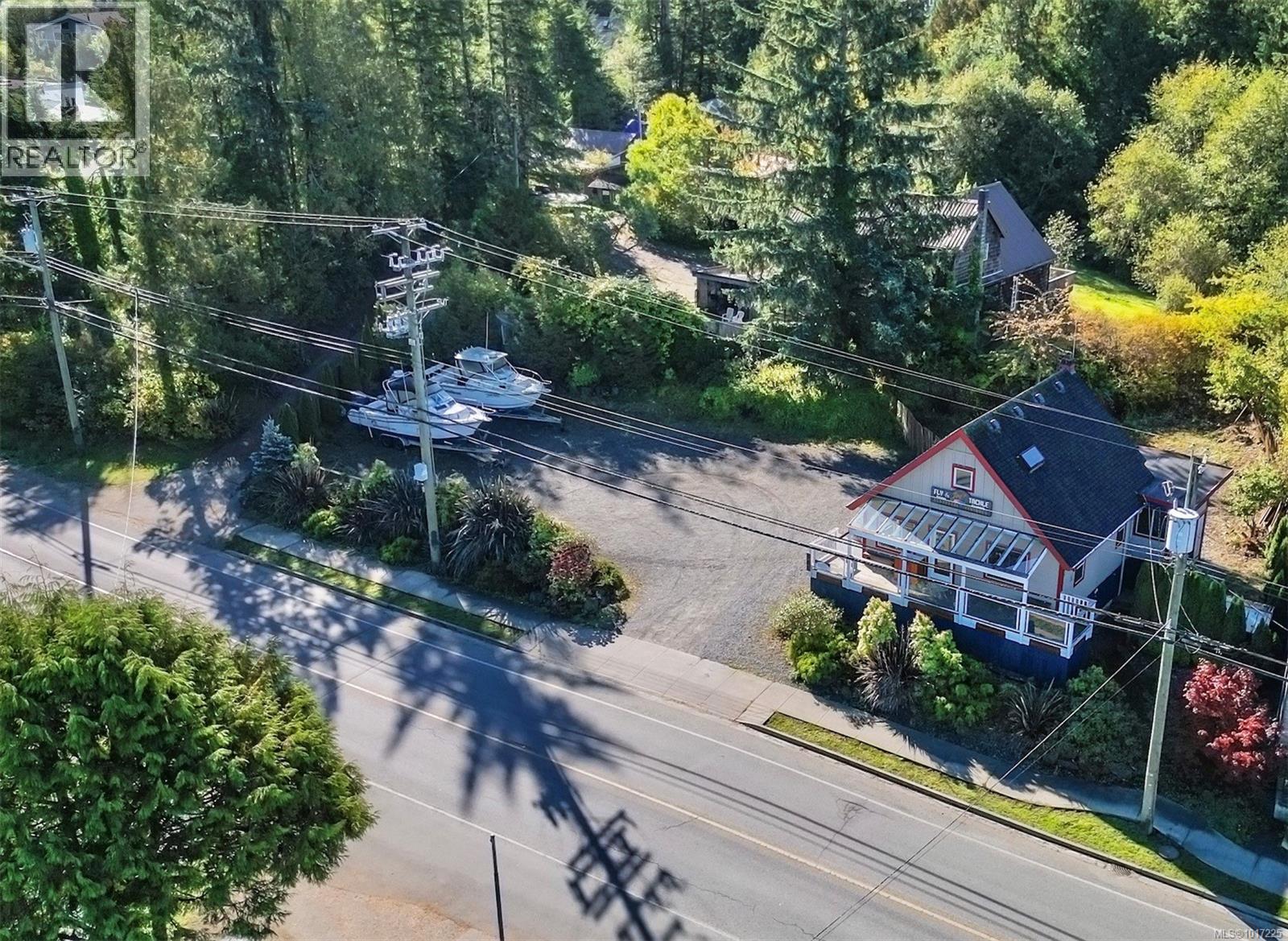 561 Campbell St, Tofino, British Columbia