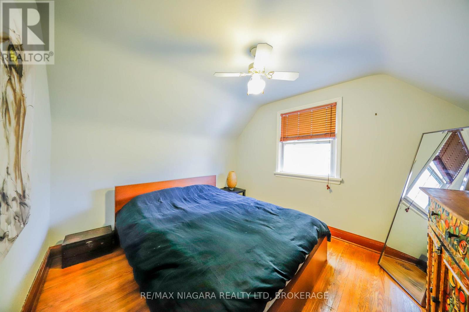 82 Devon Road, St. Catharines (Vine/linwell), Ontario  L2N 1X6 - Photo 16 - X12464640
