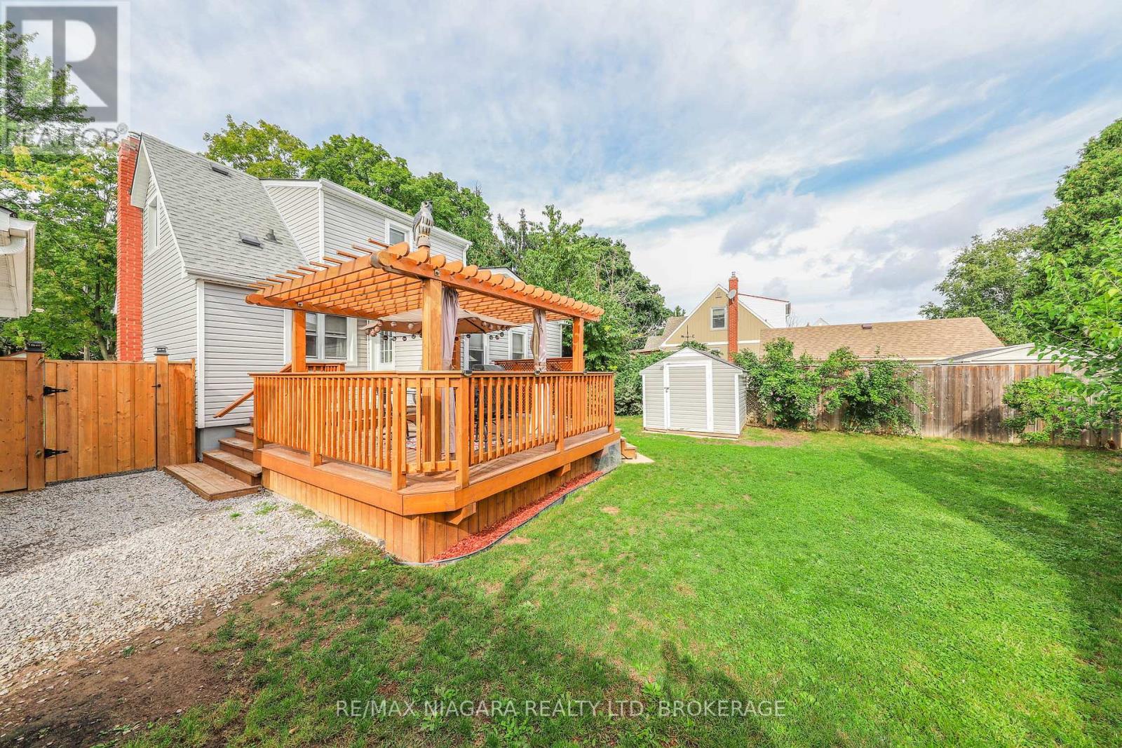 82 Devon Road, St. Catharines (Vine/linwell), Ontario  L2N 1X6 - Photo 18 - X12464640