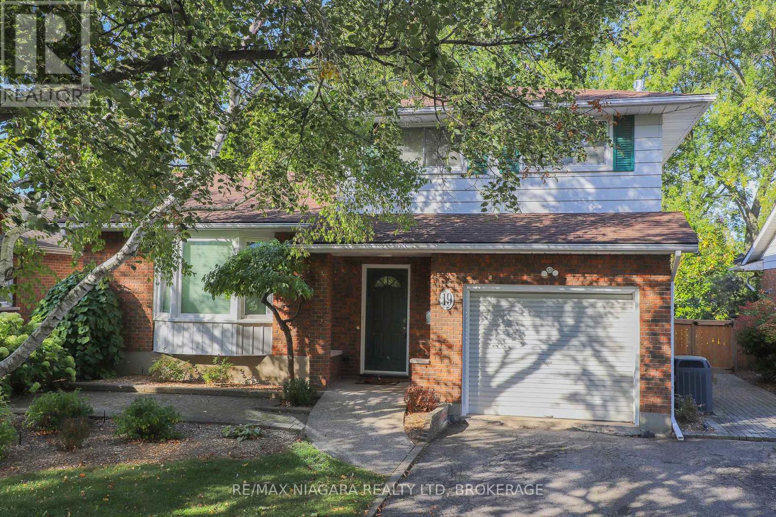 19 JESSICA DRIVE, st. catharines (vine/linwell), Ontario