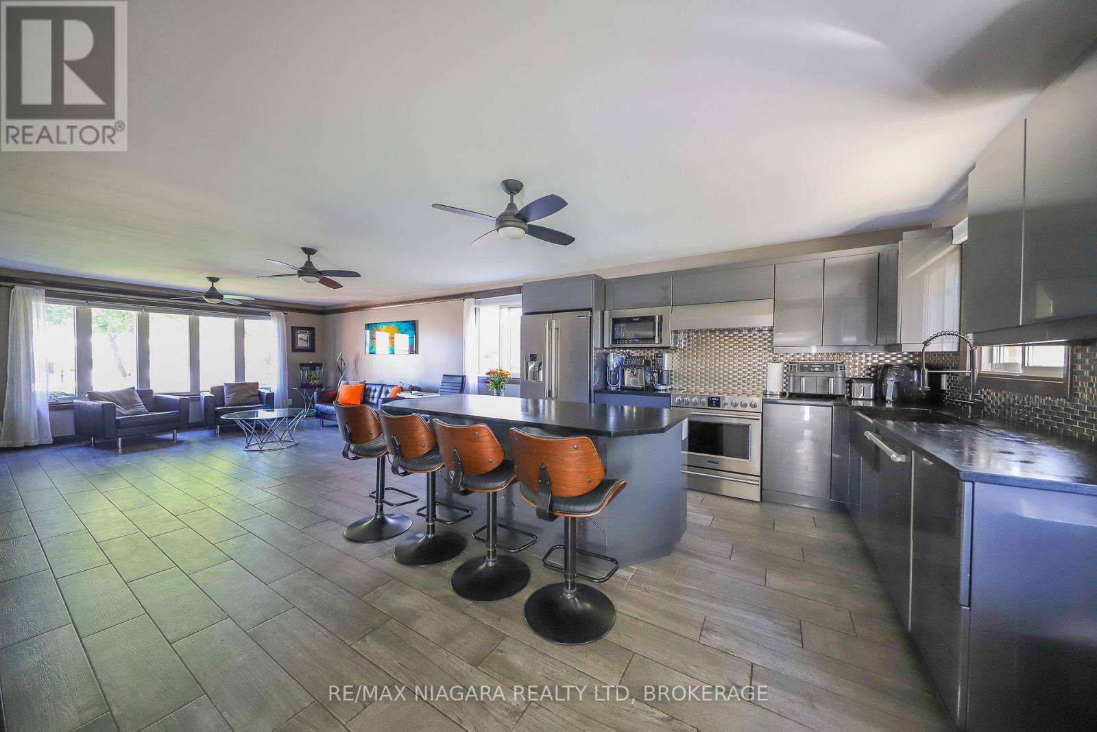 21 Jessica Drive, St. Catharines (Vine/linwell), Ontario  L2M 6V9 - Photo 11 - X12464644