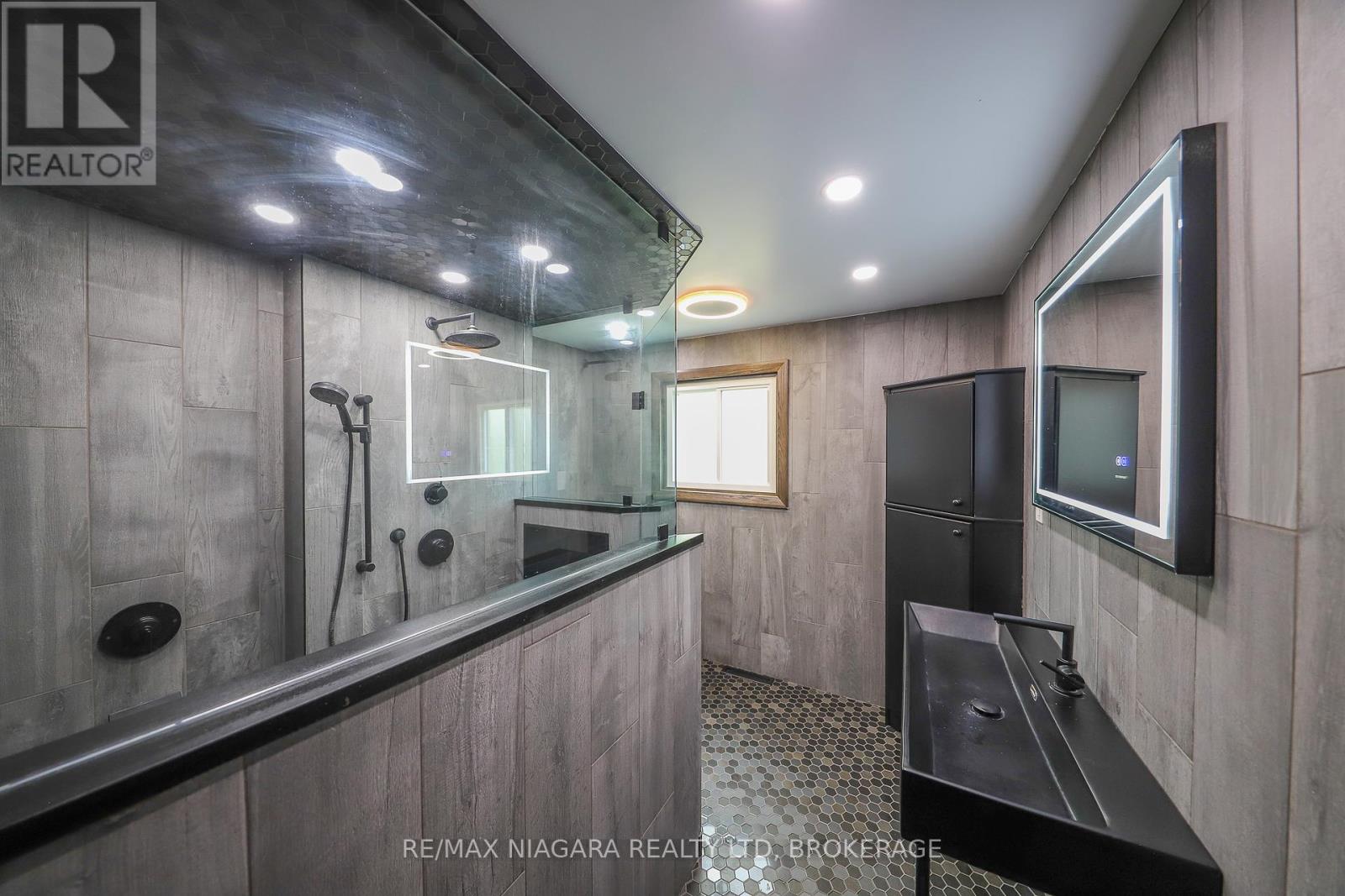 21 Jessica Drive, St. Catharines (Vine/linwell), Ontario  L2M 6V9 - Photo 20 - X12464644