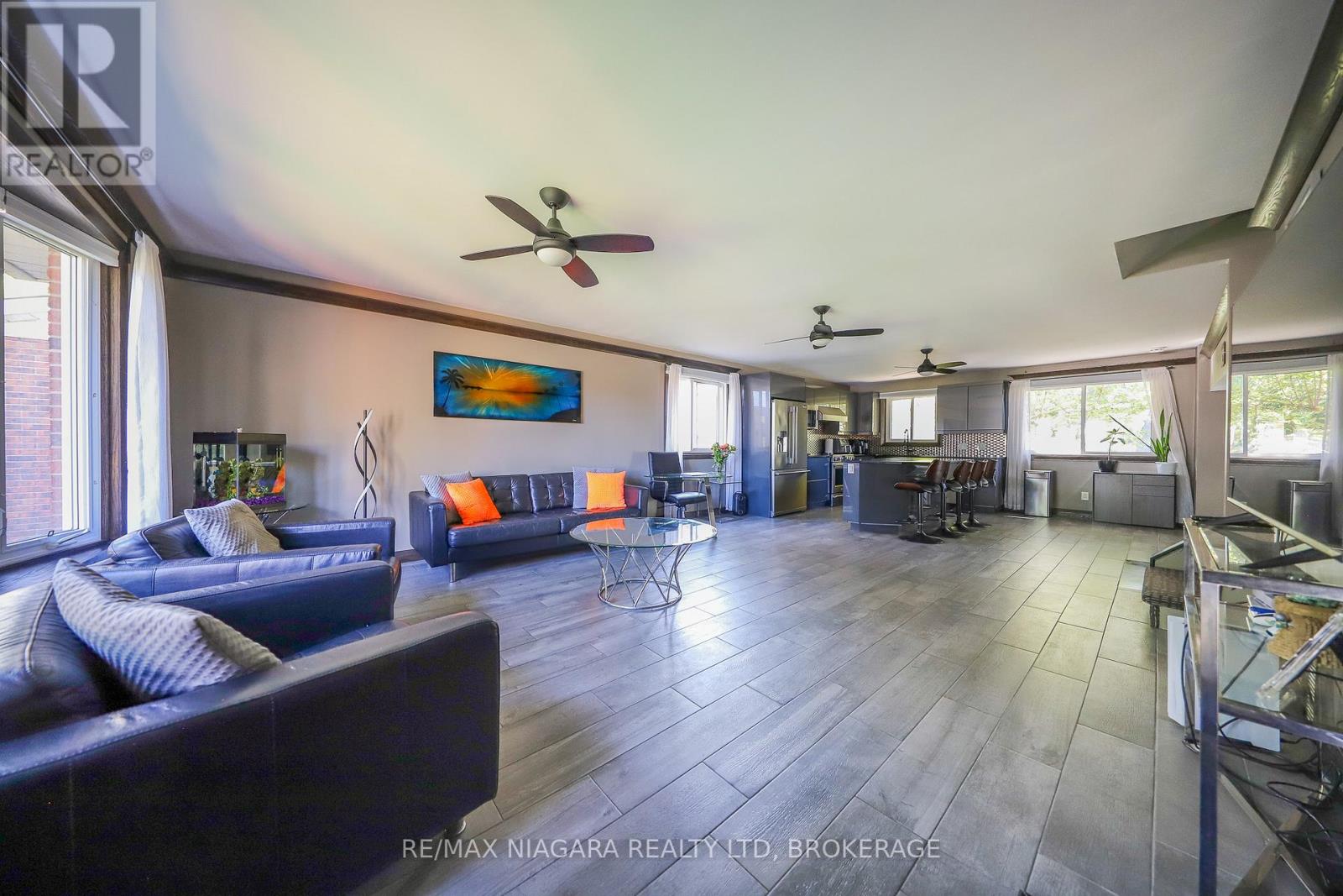 21 Jessica Drive, St. Catharines (Vine/linwell), Ontario  L2M 6V9 - Photo 3 - X12464644