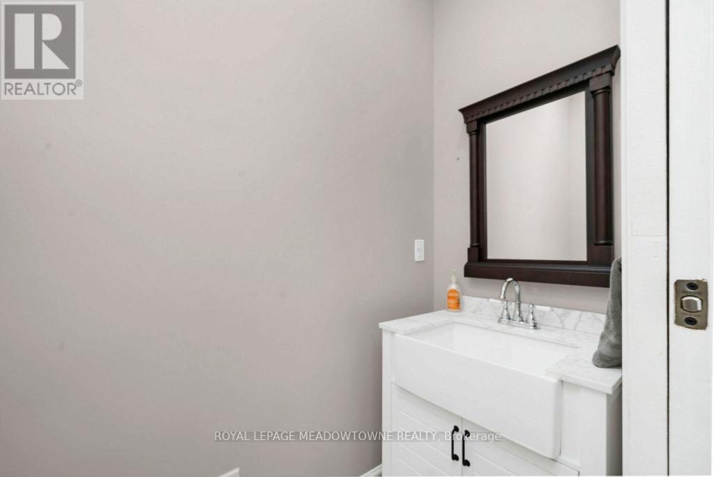 5595 25 Side Road, Milton, Ontario  L7J 2L7 - Photo 24 - W12318733
