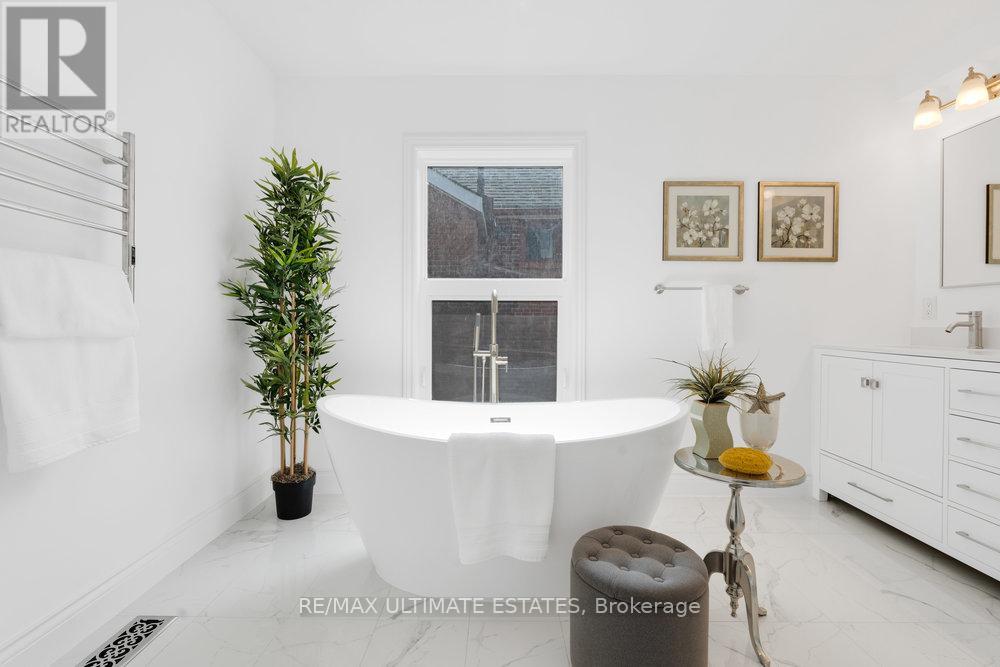 290 Bathurst Street, Toronto, Ontario  M5T 2S3 - Photo 30 - C12464621