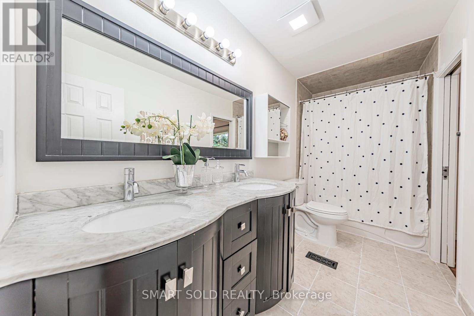 42 Davean Drive, Toronto, Ontario  M2L 2R7 - Photo 30 - C12464622