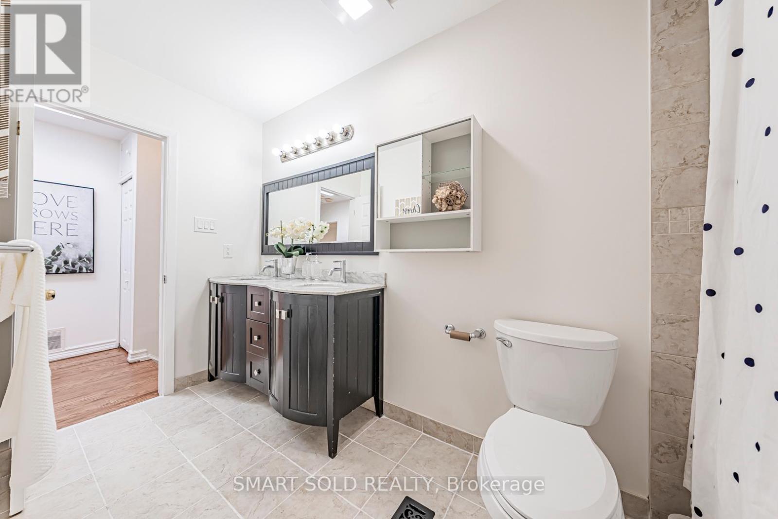 42 Davean Drive, Toronto, Ontario  M2L 2R7 - Photo 31 - C12464622
