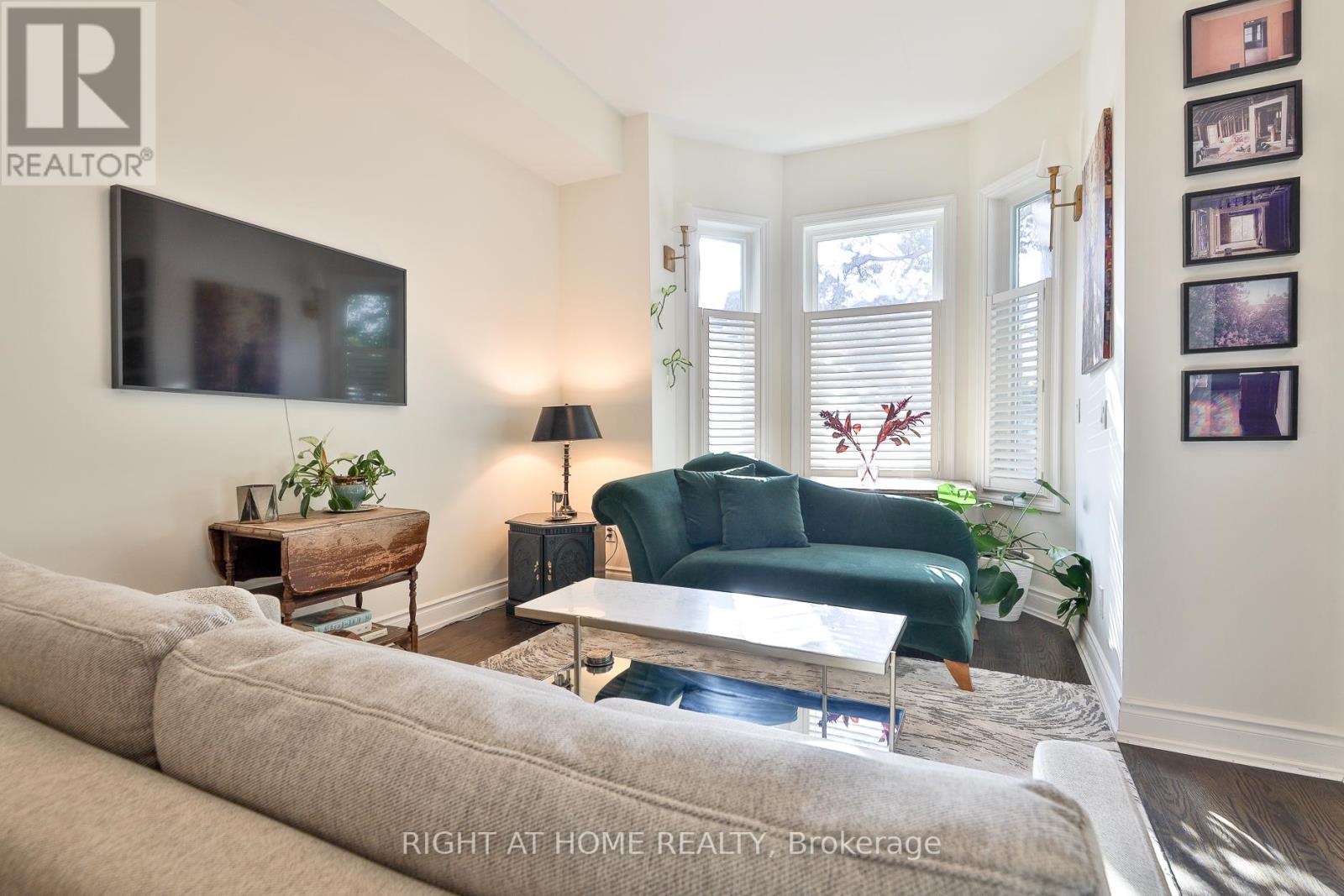 161 Euclid Avenue, Toronto, Ontario  M6J 2J8 - Photo 4 - C12464629