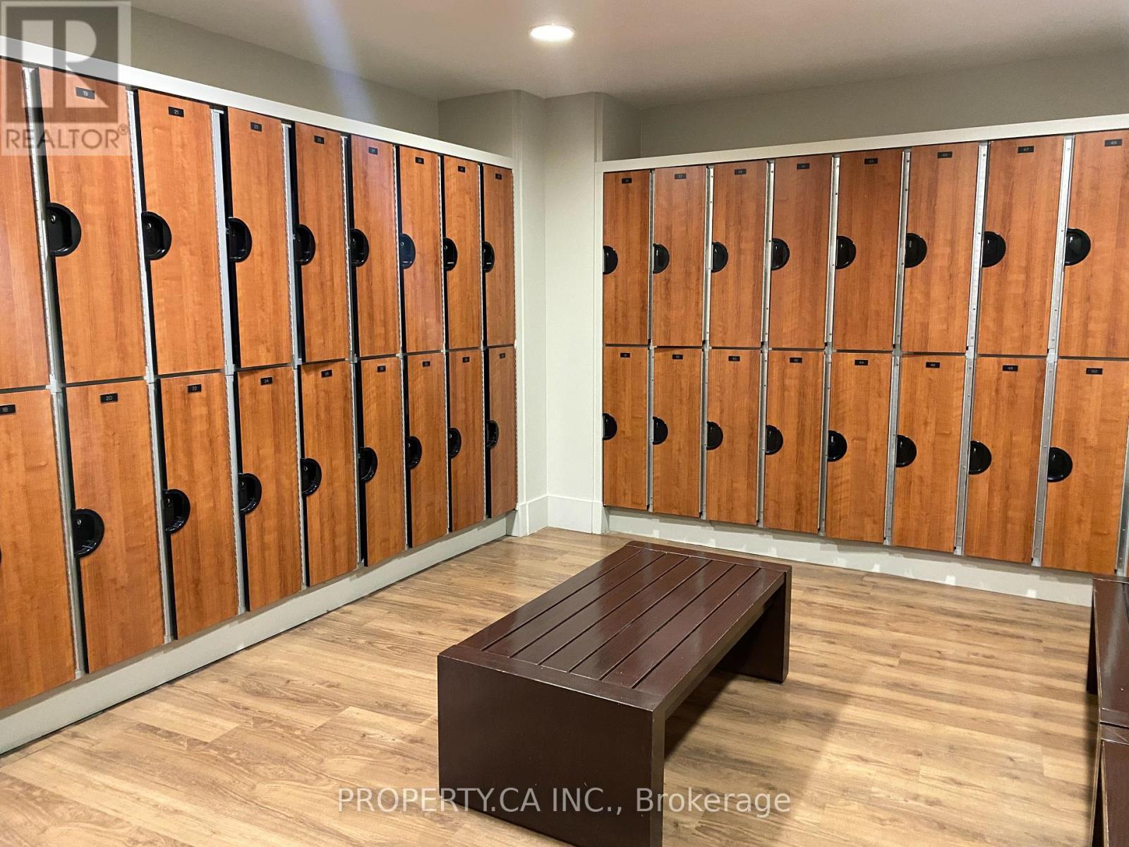 215 - 208 Queens Quay W, Toronto, Ontario  M5J 2Y5 - Photo 10 - C12464633