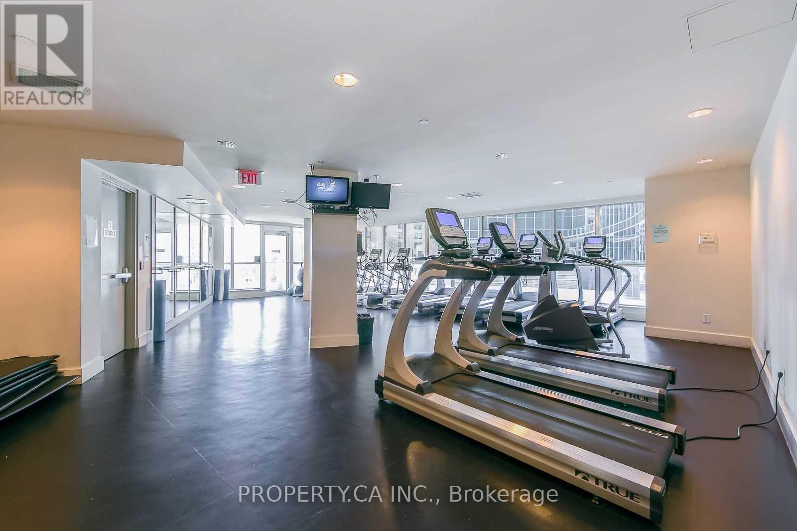 215 - 208 Queens Quay W, Toronto, Ontario  M5J 2Y5 - Photo 11 - C12464633