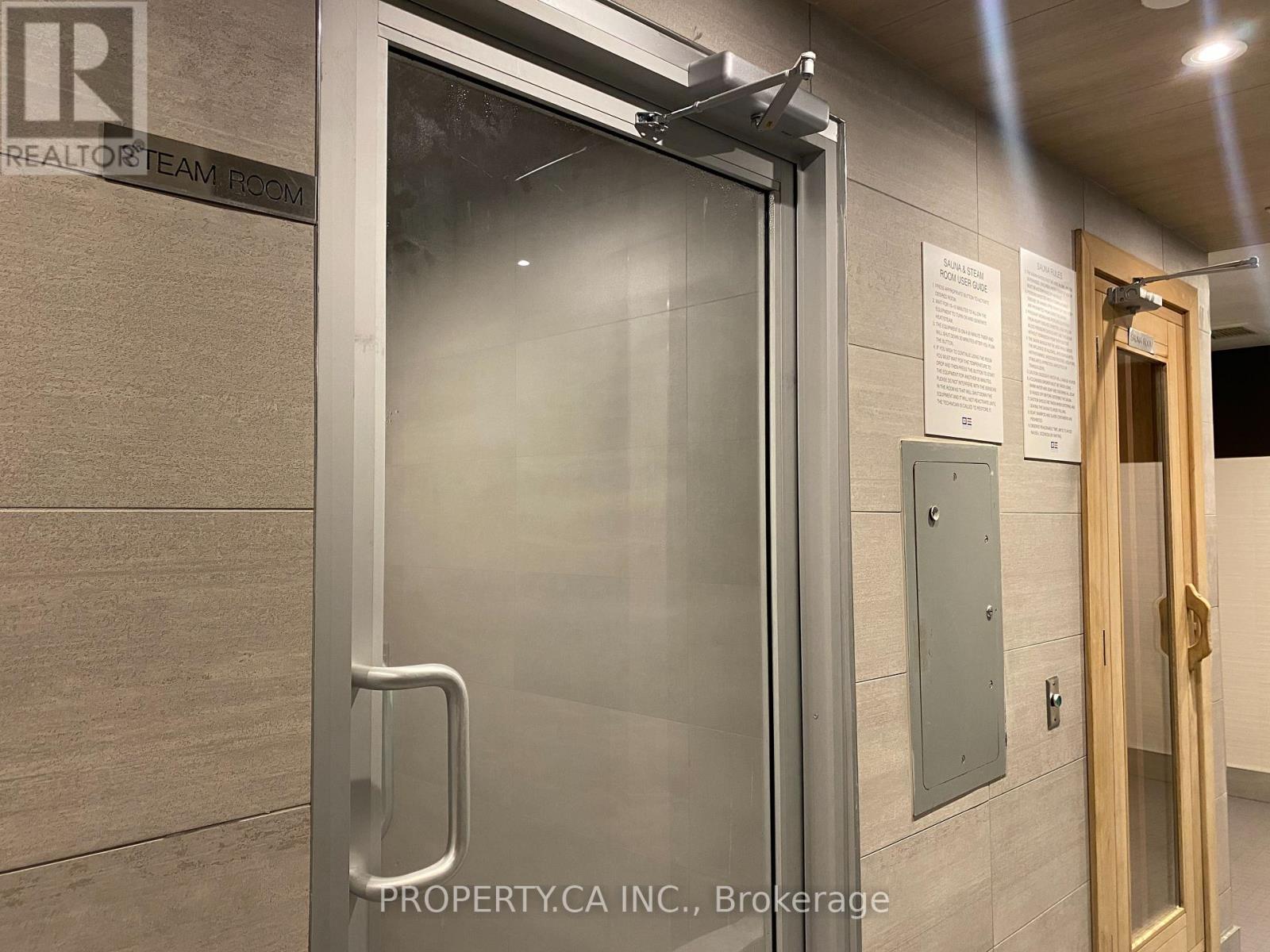 215 - 208 Queens Quay W, Toronto, Ontario  M5J 2Y5 - Photo 18 - C12464633