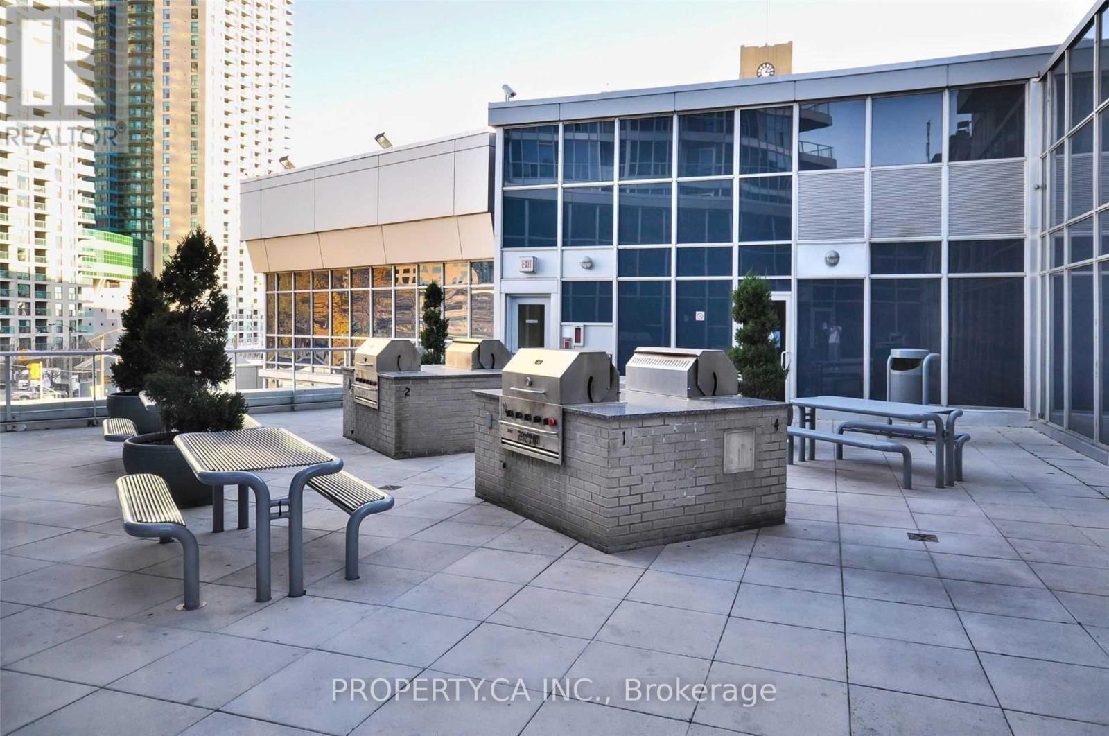 215 - 208 Queens Quay W, Toronto, Ontario  M5J 2Y5 - Photo 20 - C12464633